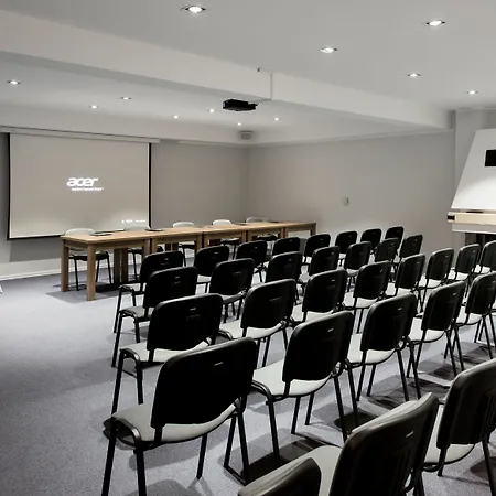 Ξενοδοχείο με διαμερίσματα Harenda - Destigo 4*